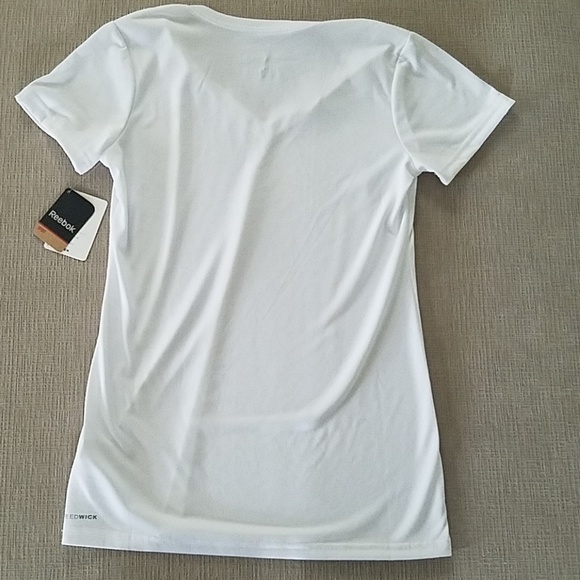 NWT Reebok Tee - Picture 4 of 5